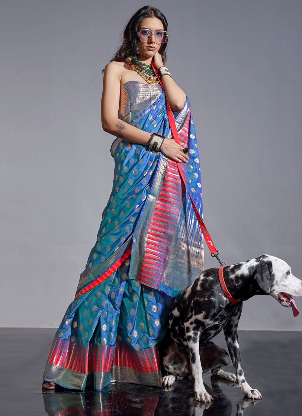 Trendy Woven Silk Saree - S5041