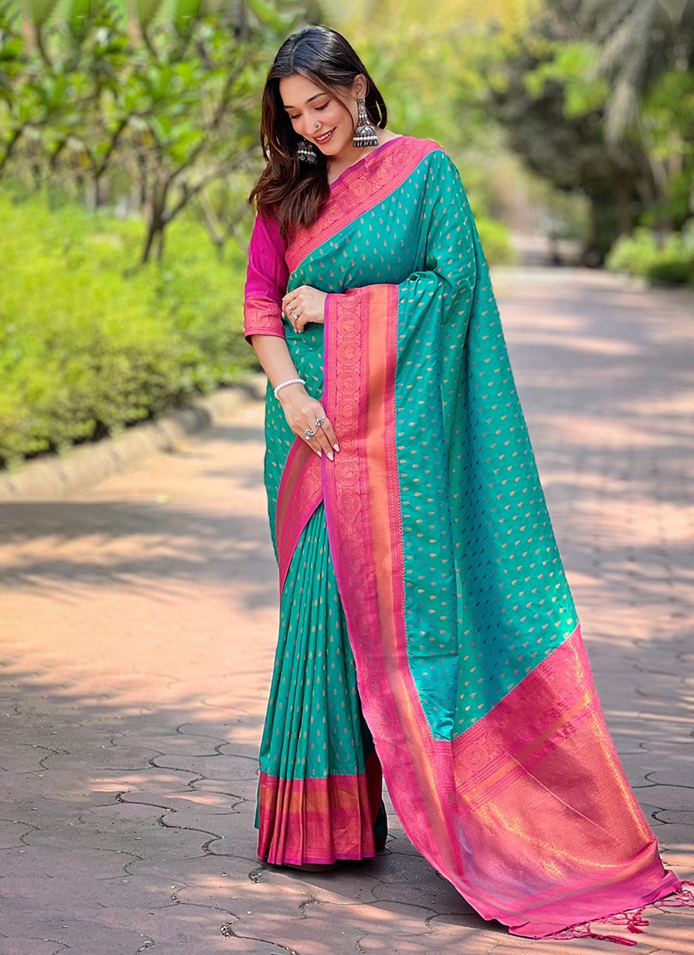 Contemporary Woven Silk Saree - S9938