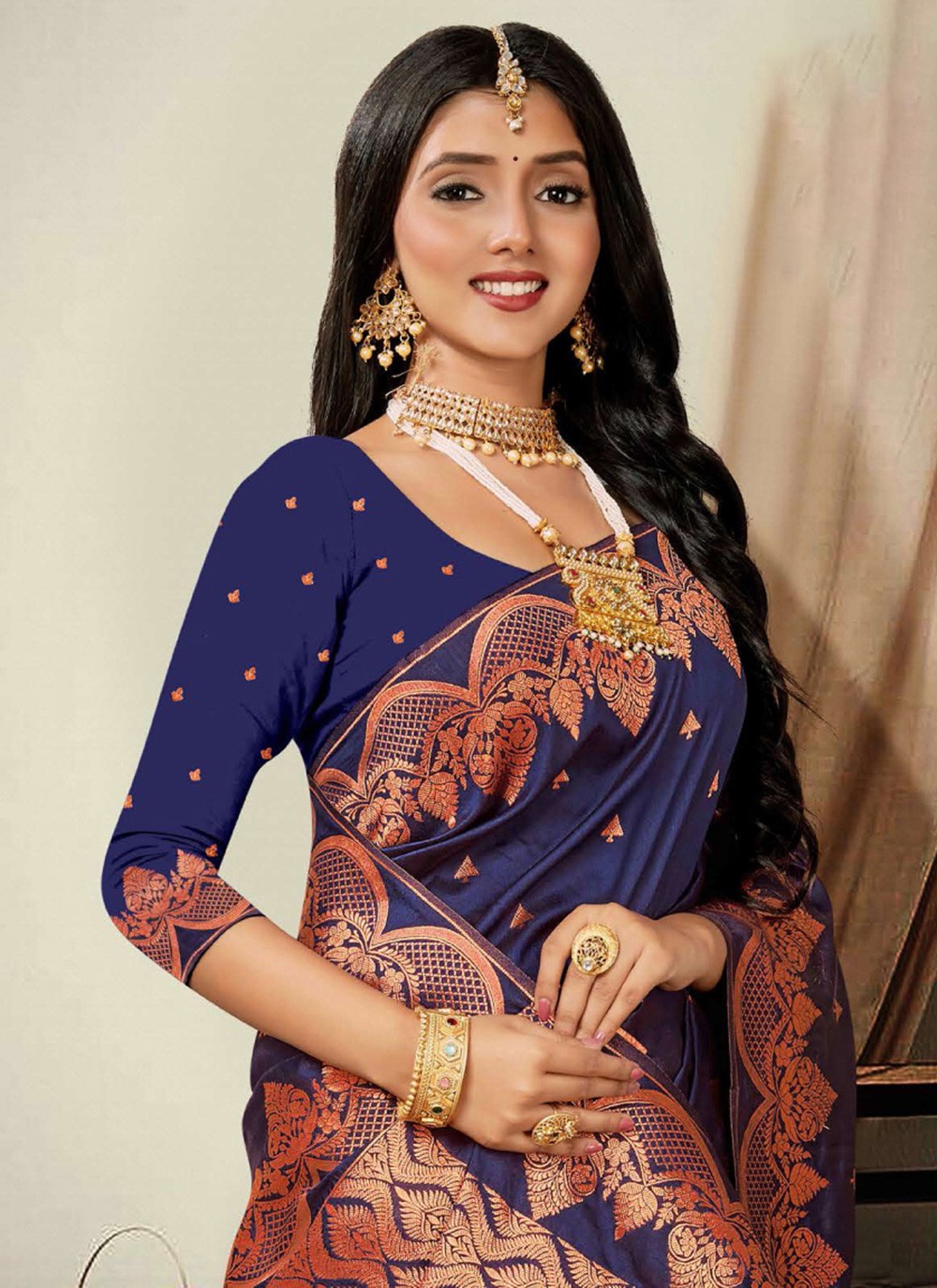 Classic Woven Silk Saree - S7384