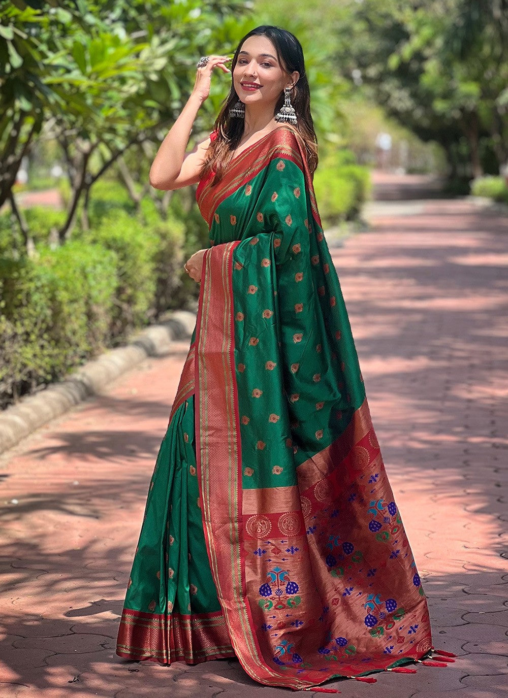 Classic Woven Silk Saree - S8072