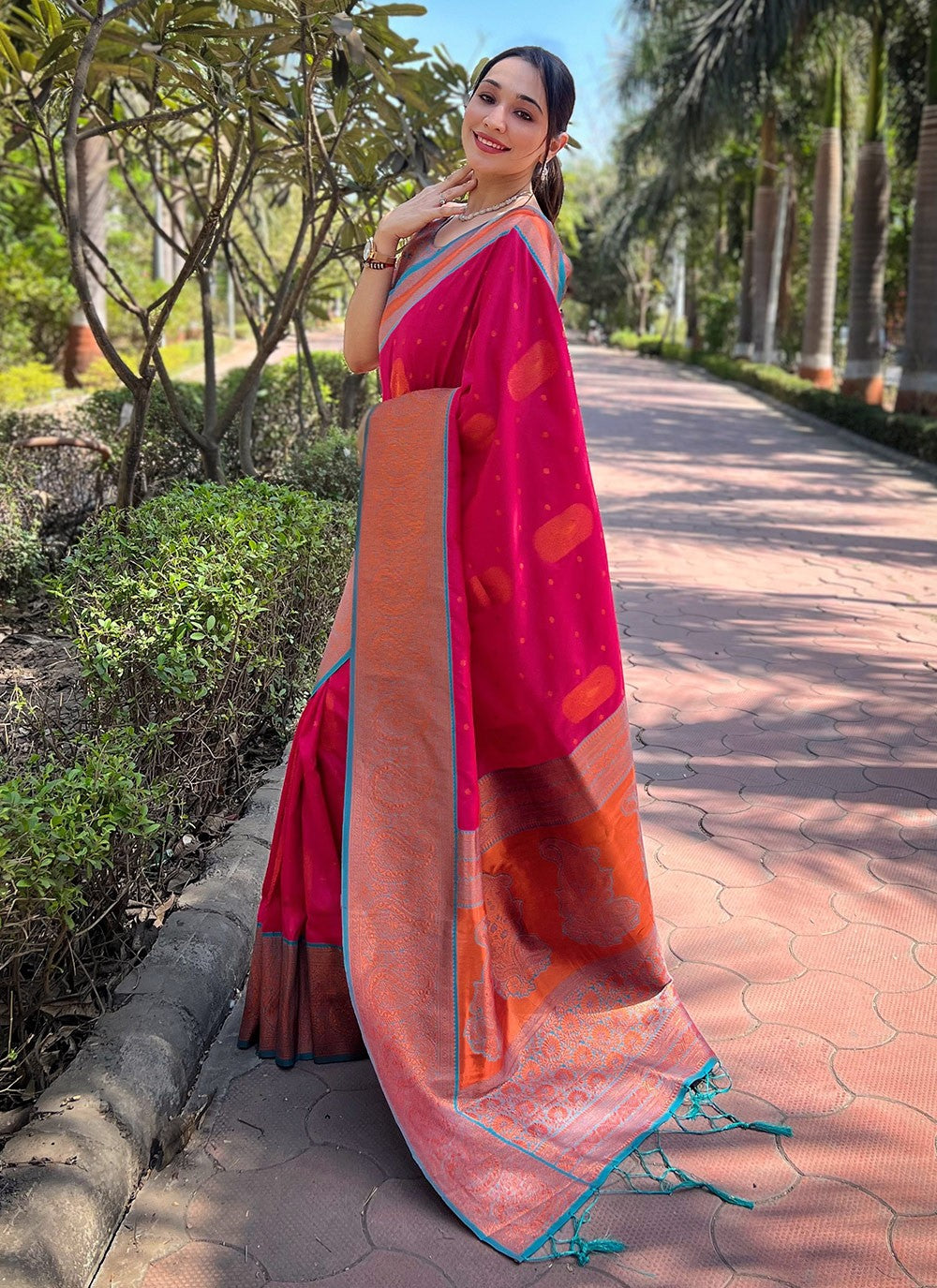 Classic Woven Silk Saree - S8093