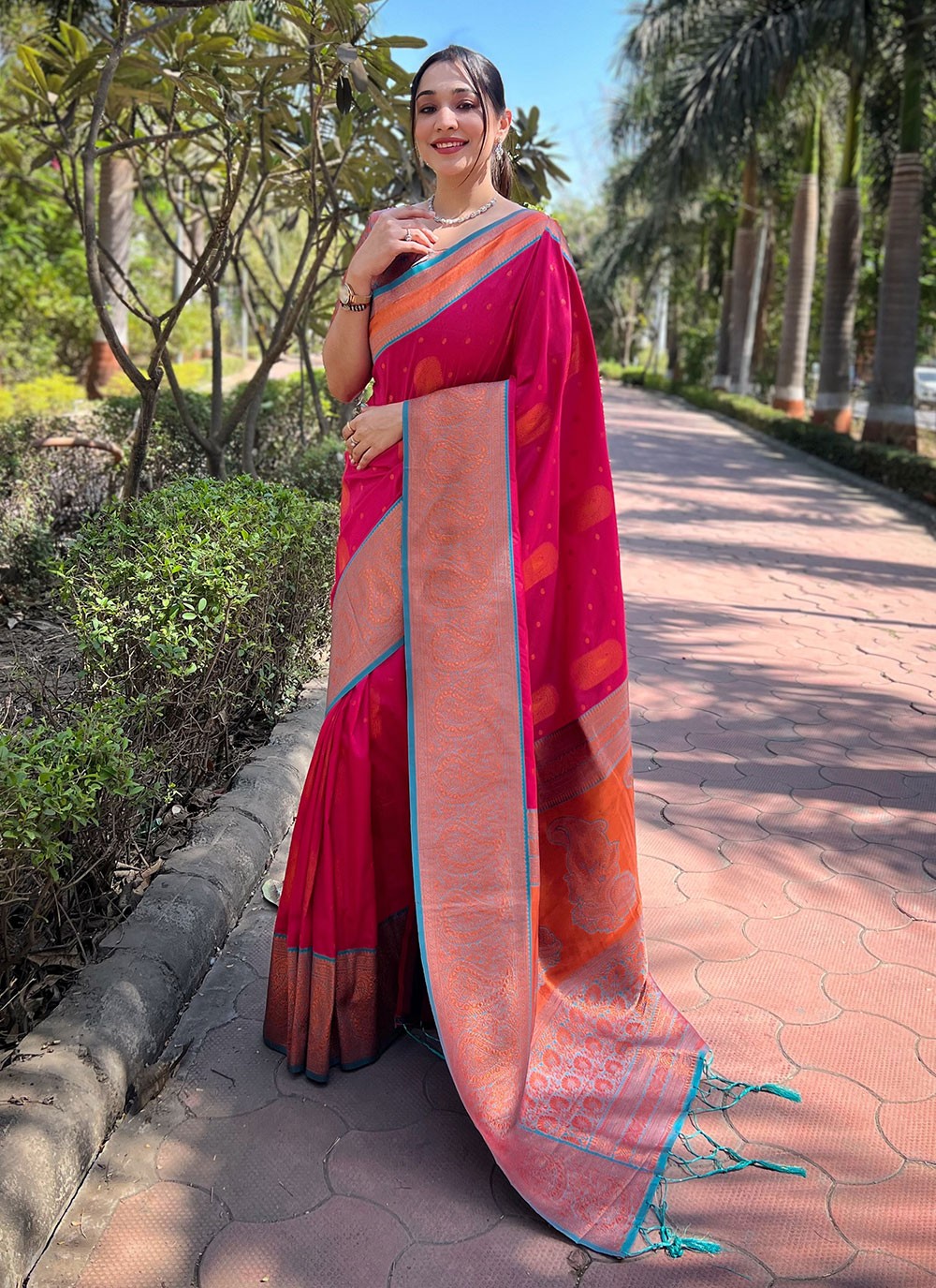 Classic Woven Silk Saree - S8093