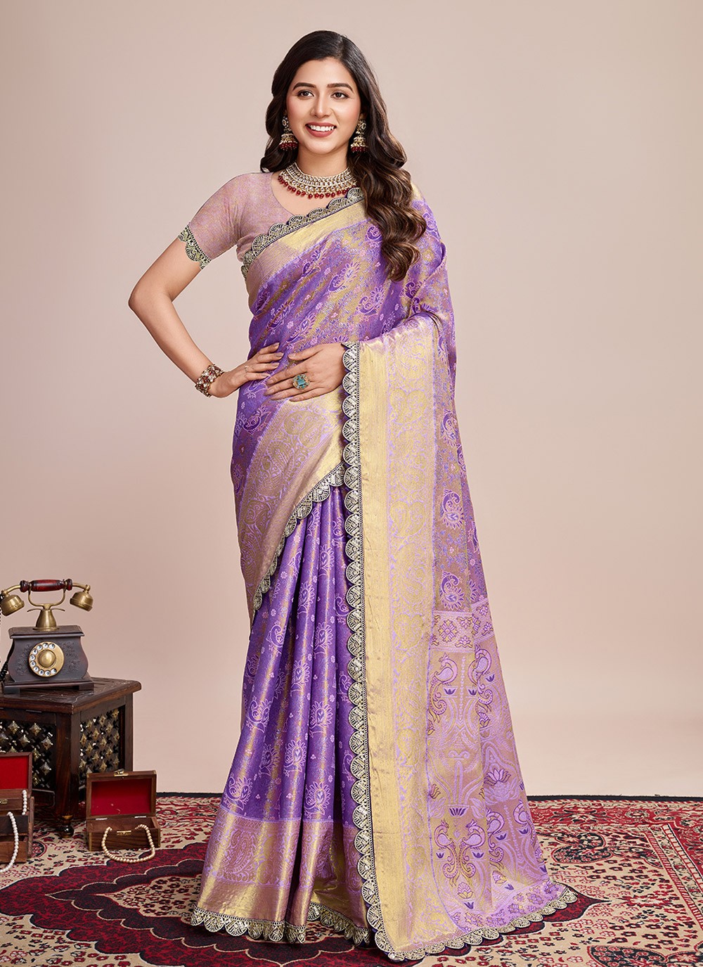 Trendy Saree Woven Lavender Silk Saree S13634