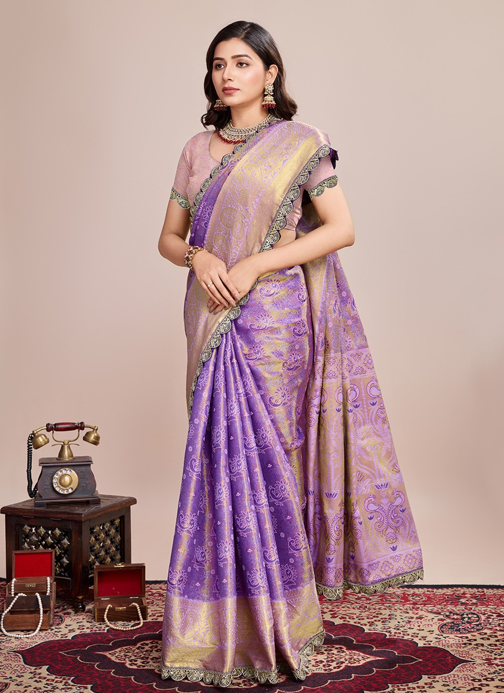 Trendy Saree Woven Lavender Silk Saree S13634
