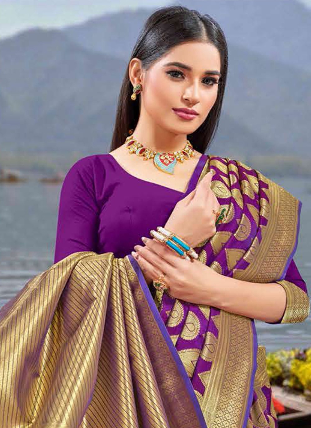 Trendy Woven Silk Saree - S5219