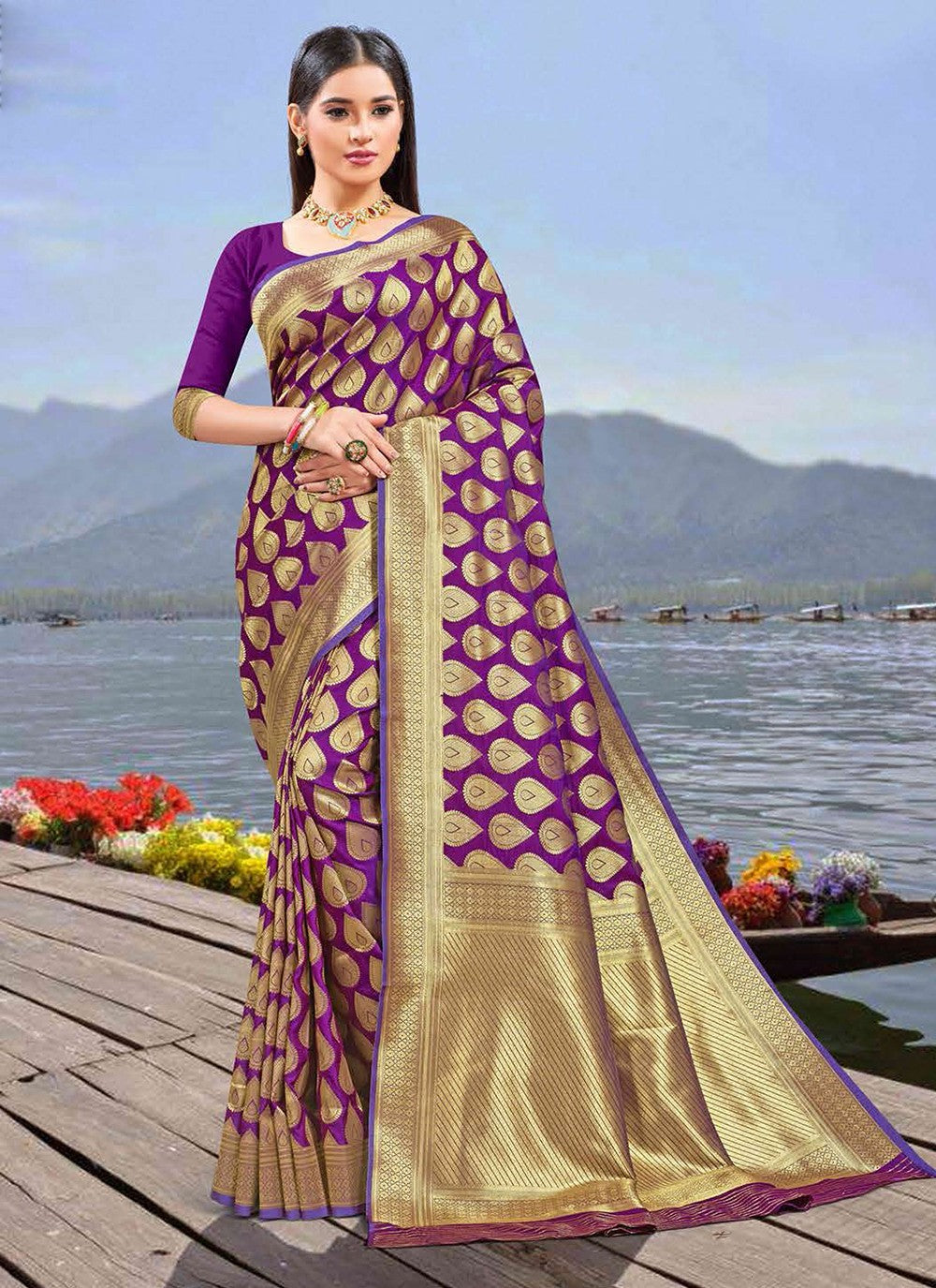 Trendy Woven Silk Saree - S5219