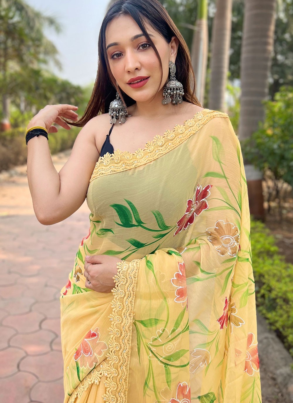 Classic Border Work Shimmer Saree - S6244