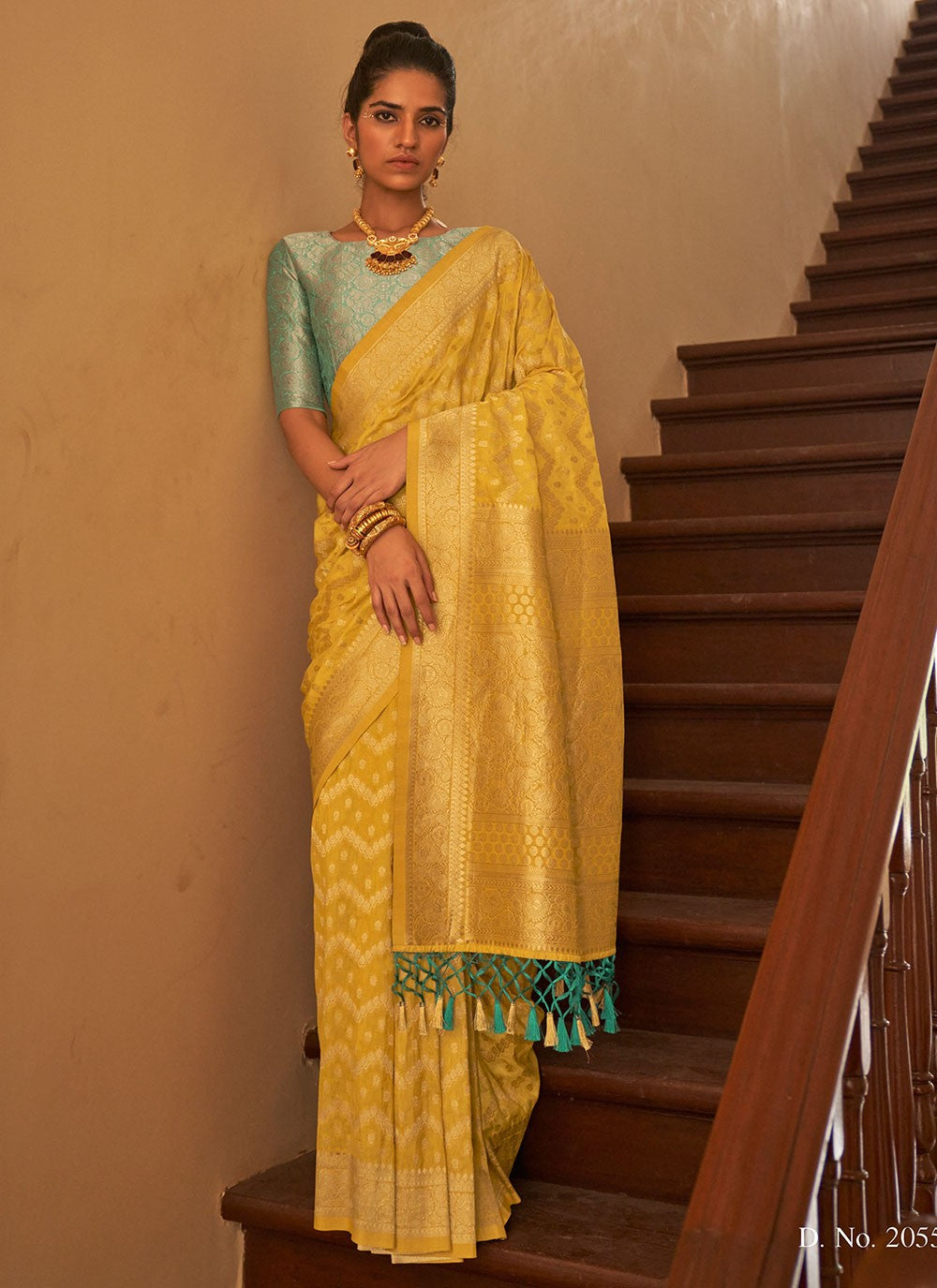 Classic Weaving Zari Crepe Silk, Naylon Saree - S6760