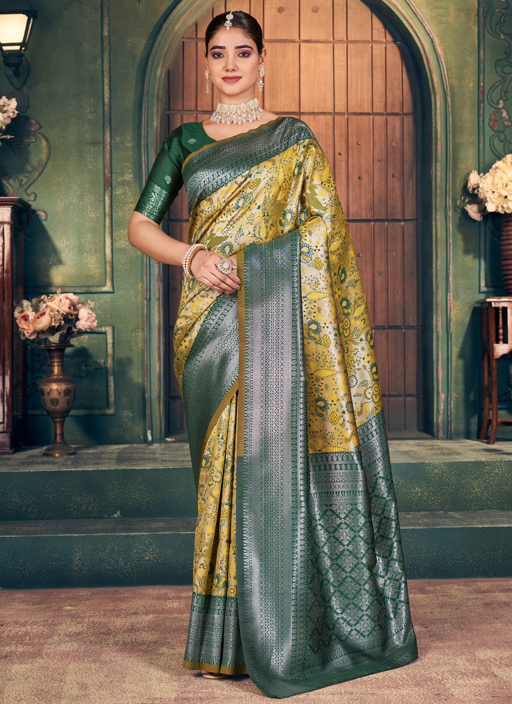 Classic Saree Weaving Zari Yellow Silk Saree S13413