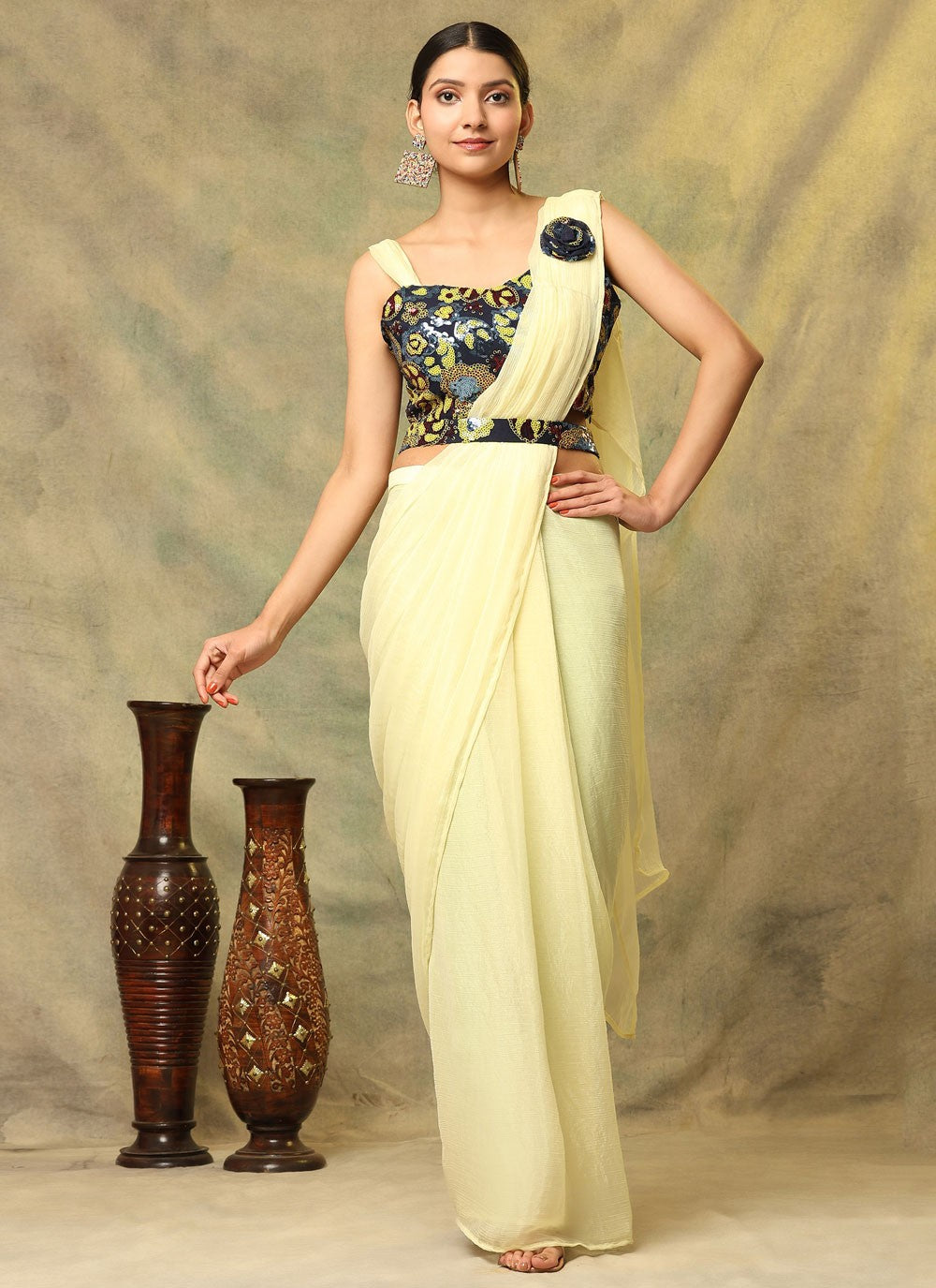 Trendy Embroidered Shimmer Saree - S5571