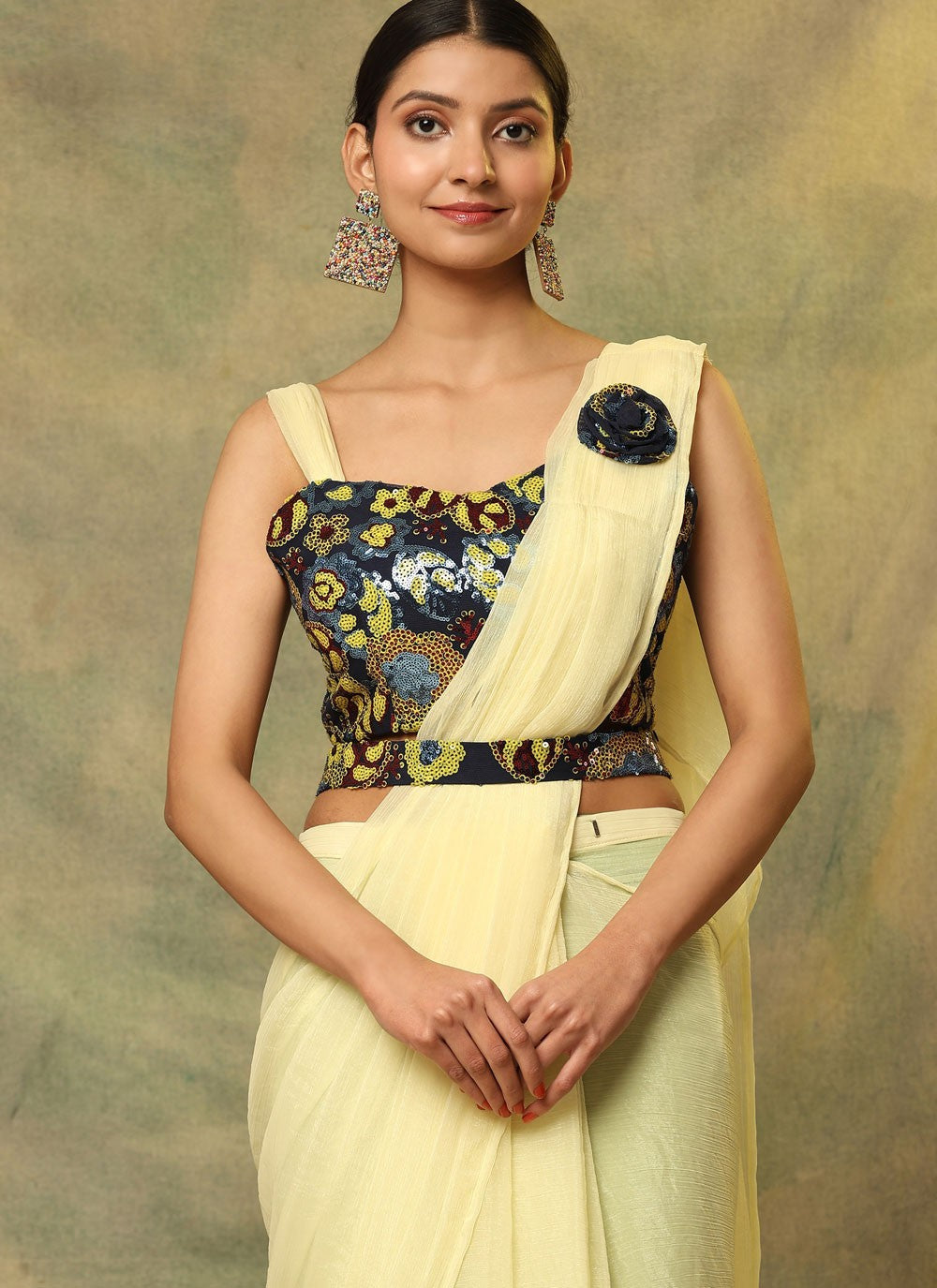 Trendy Embroidered Shimmer Saree - S5571
