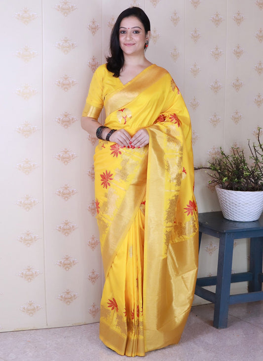 Yellow Silk Classic Saree Meenakari, Woven S19476