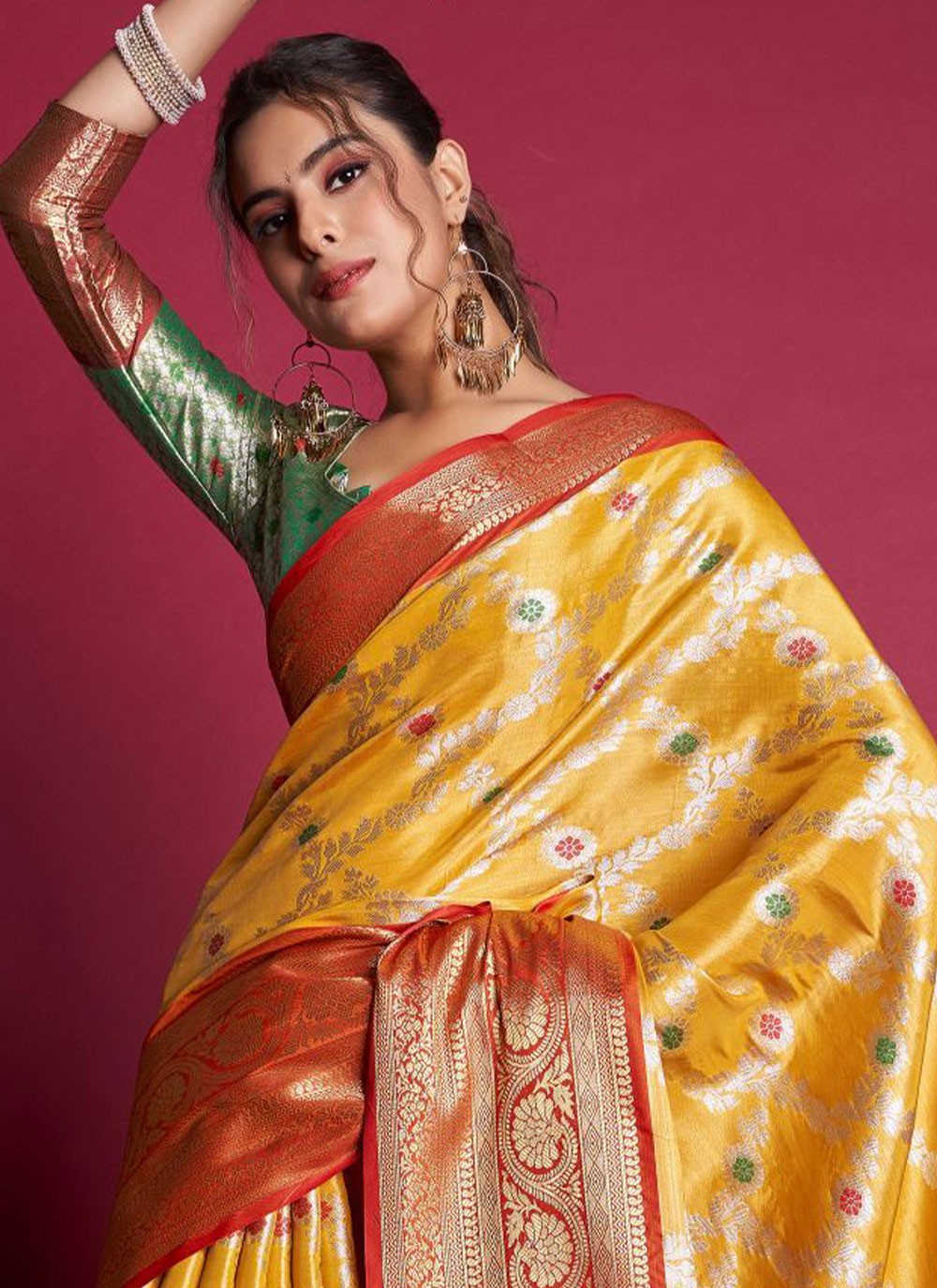 Contemporary Woven Kanjivaram Silk Saree - S3103
