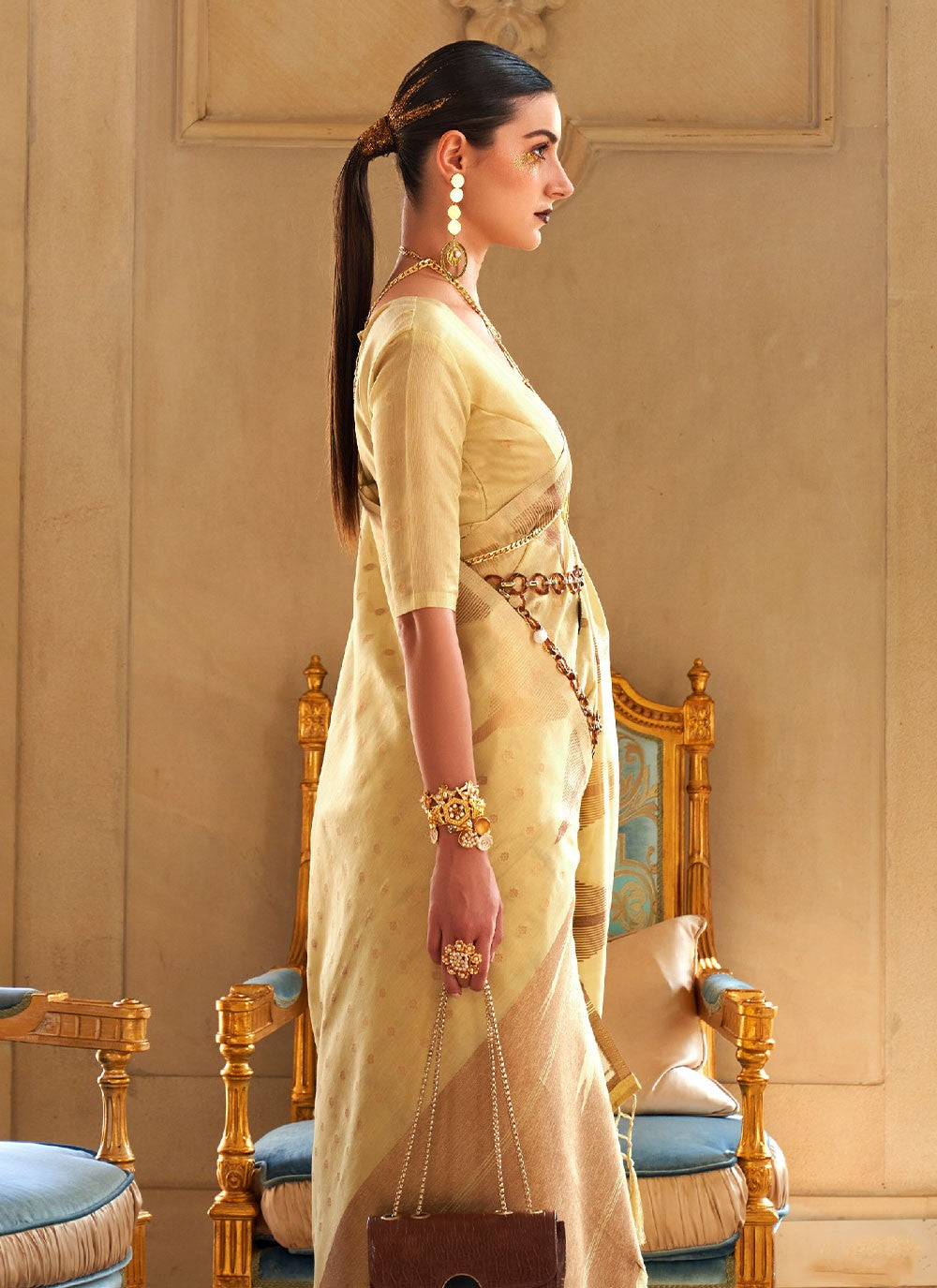 Contemporary Weaving Zari Handloom Silk, Tissue Saree - S2423