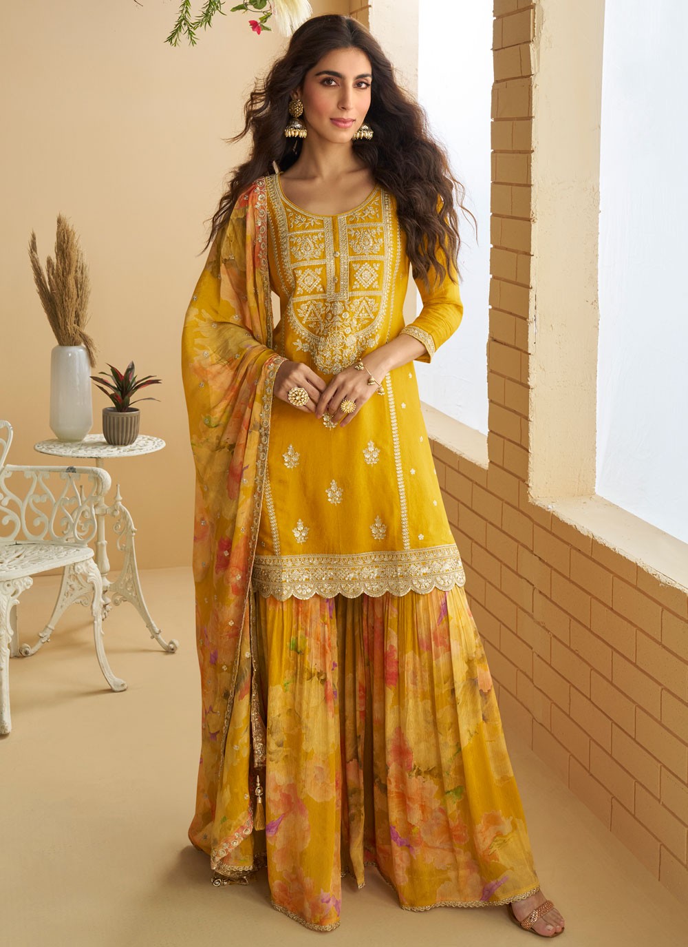 Palazzo Suit Embroidered, Sequins Yellow T8868