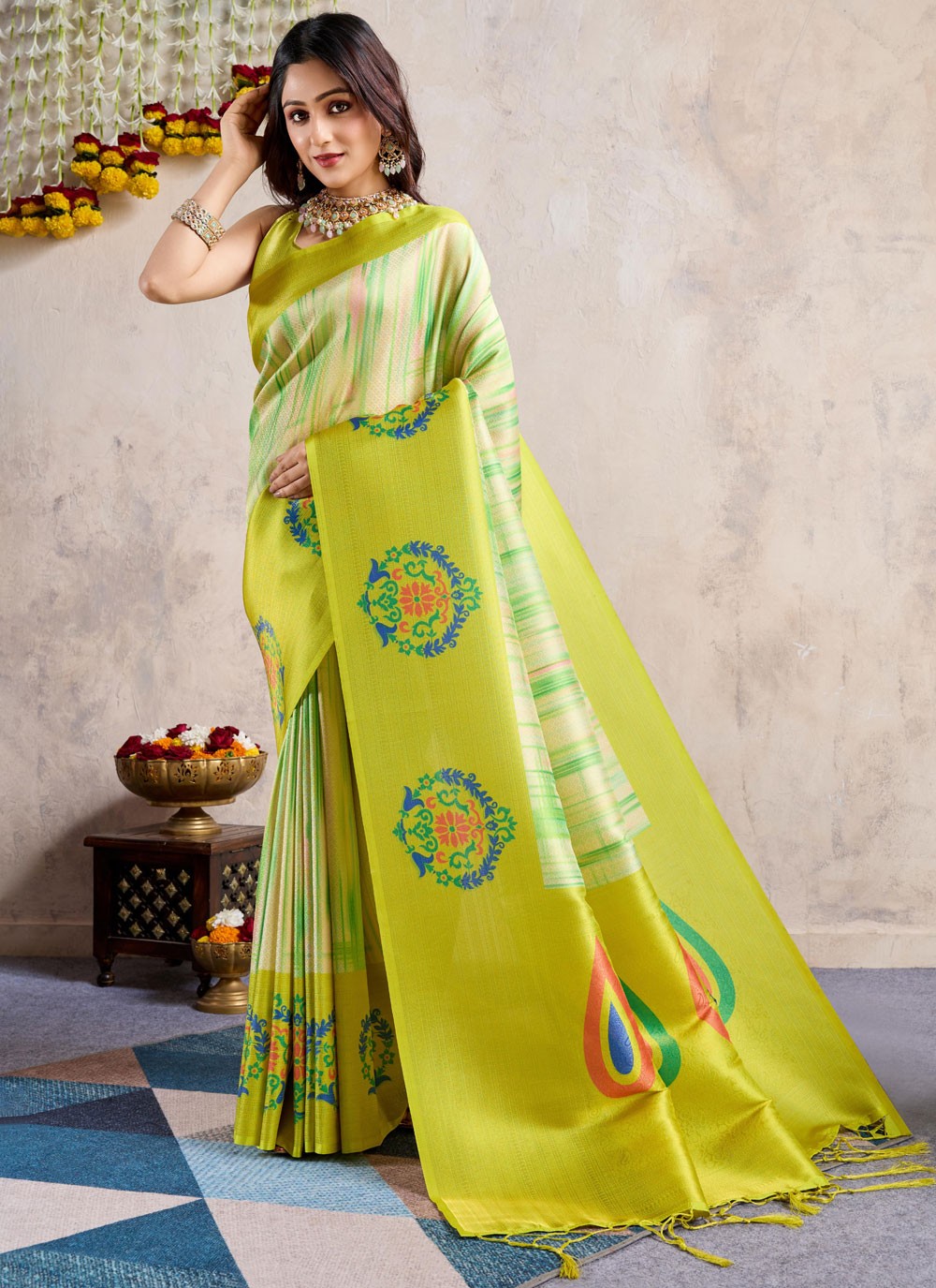 Classic Saree Weaving Zari Yellow Silk Saree S13065