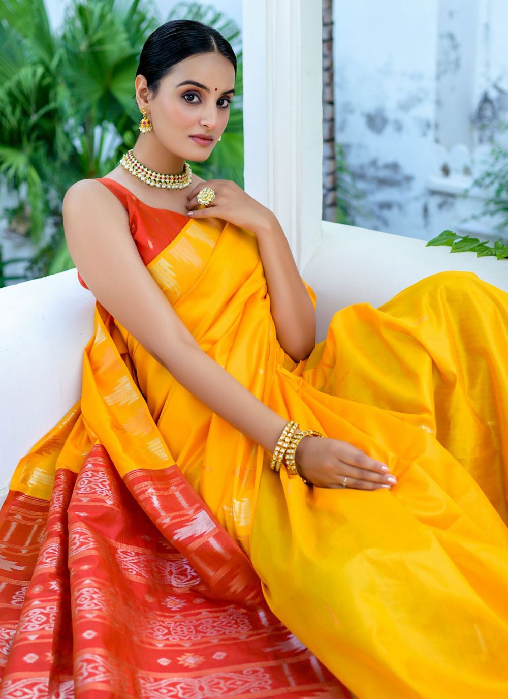 Trendy Woven Silk Saree - S4339