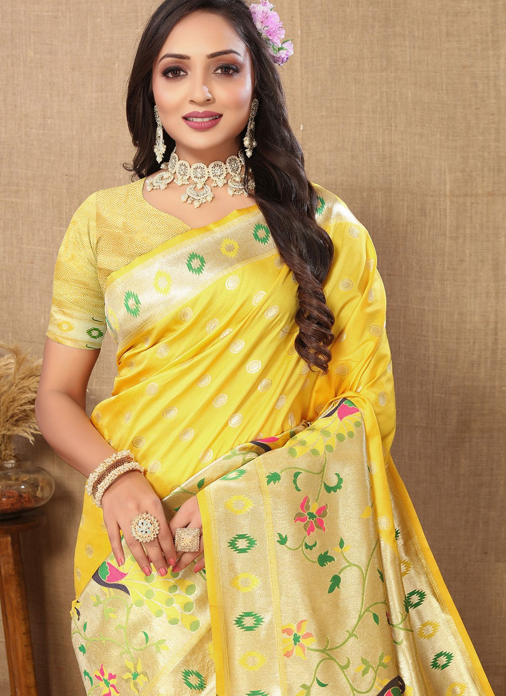 Classic Weaving Zari Silk Saree - S5622