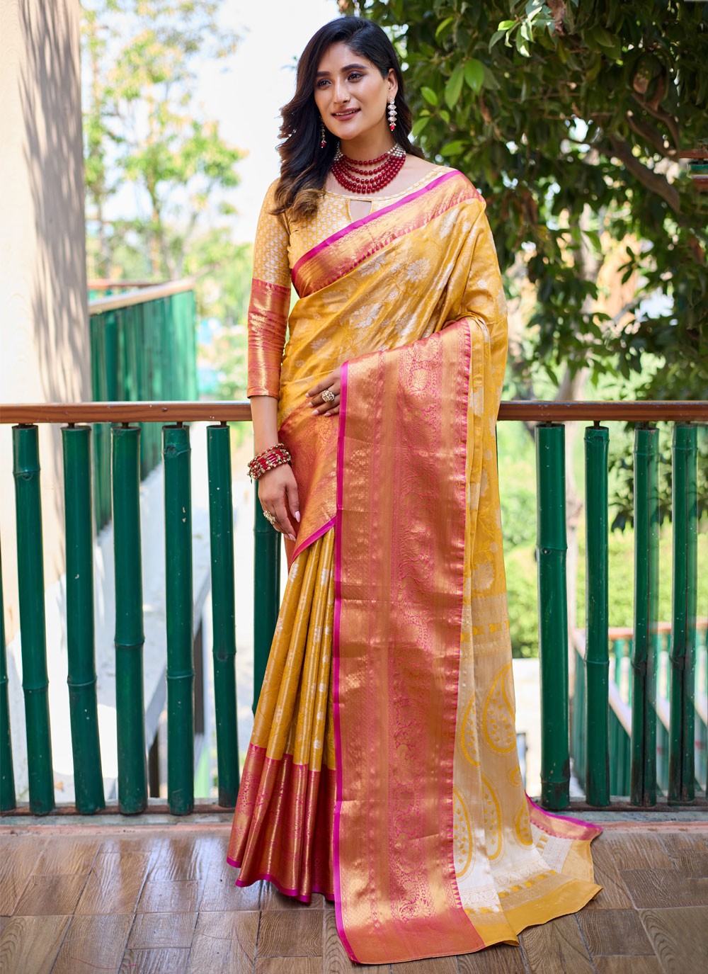 Woven, Zari Banarasi Silk Saree - S12256