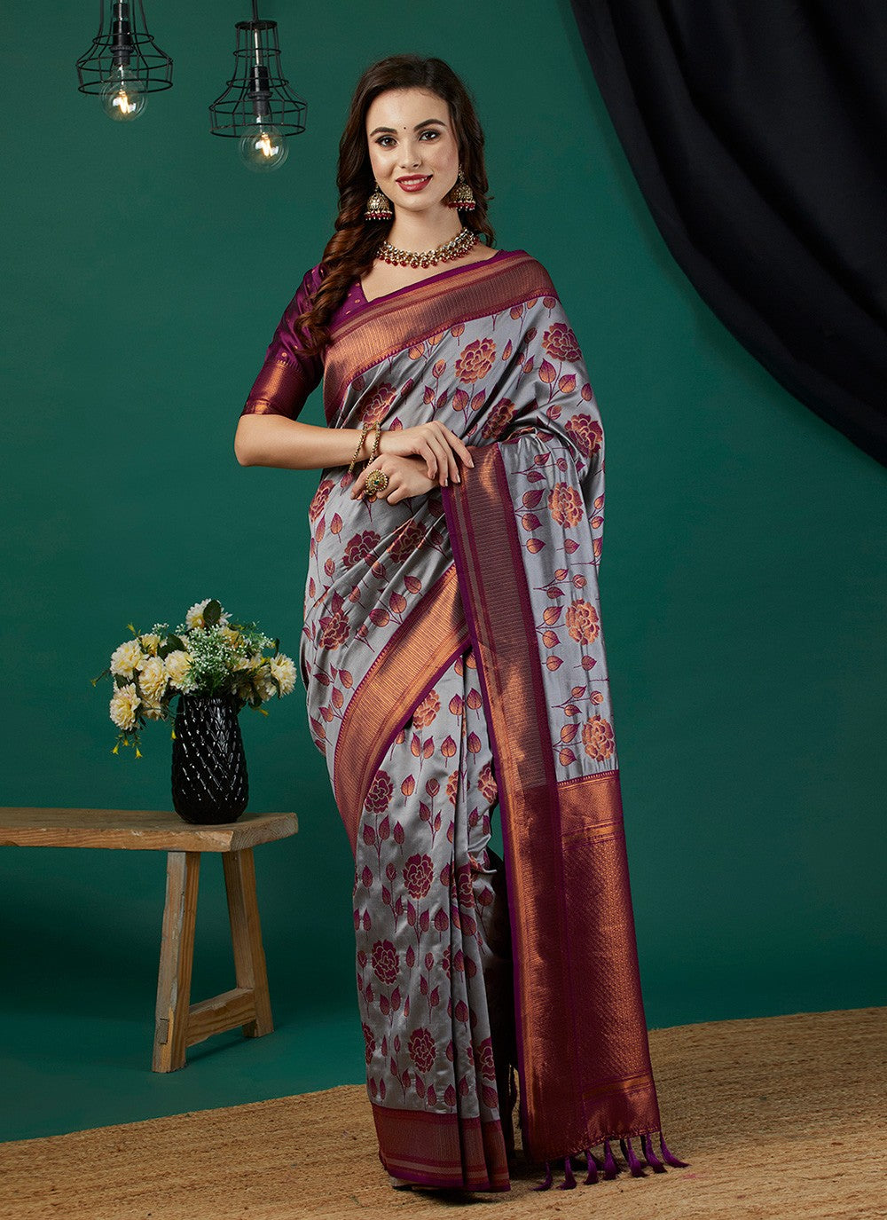 Contemporary Woven Lavender Banarasi Silk Saree S12457