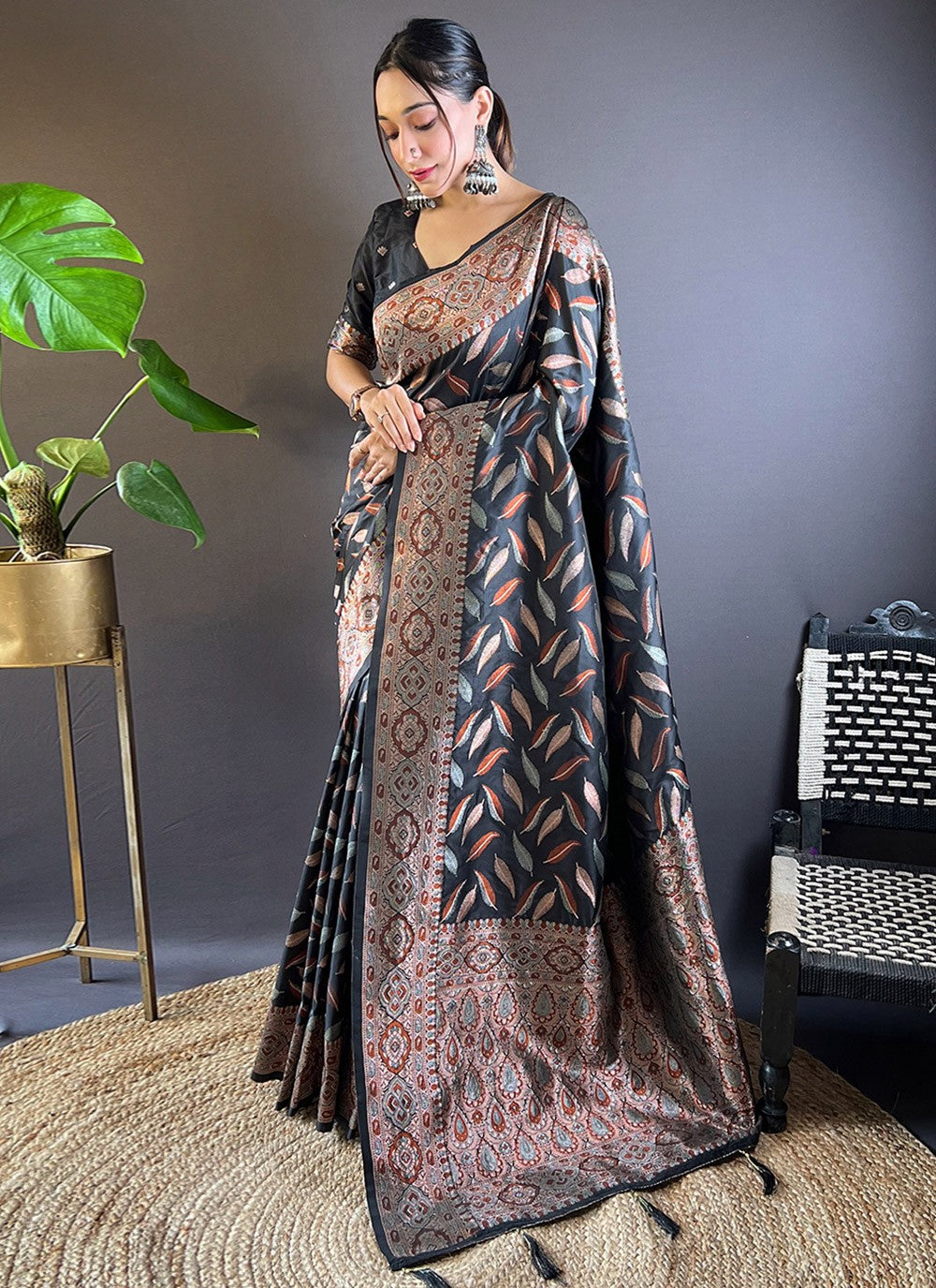 Trendy Woven Silk Saree - S8110