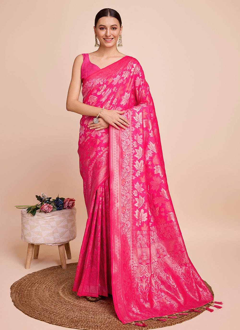 Classic Weaving Zari Handloom Silk Saree - S6852