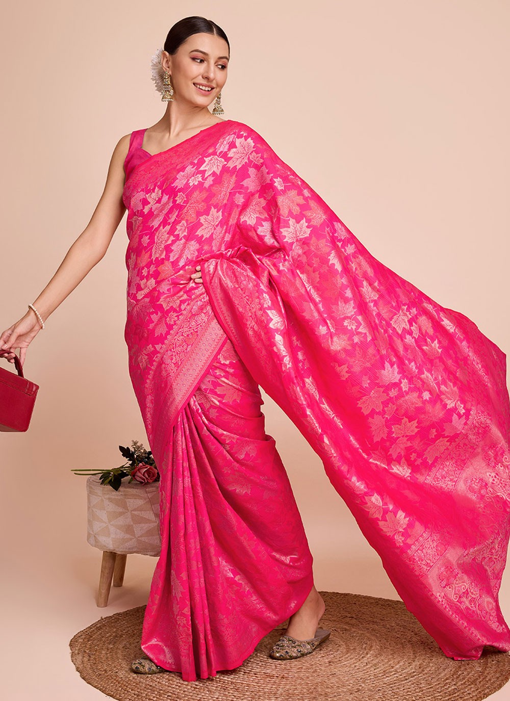 Classic Weaving Zari Handloom Silk Saree - S6852