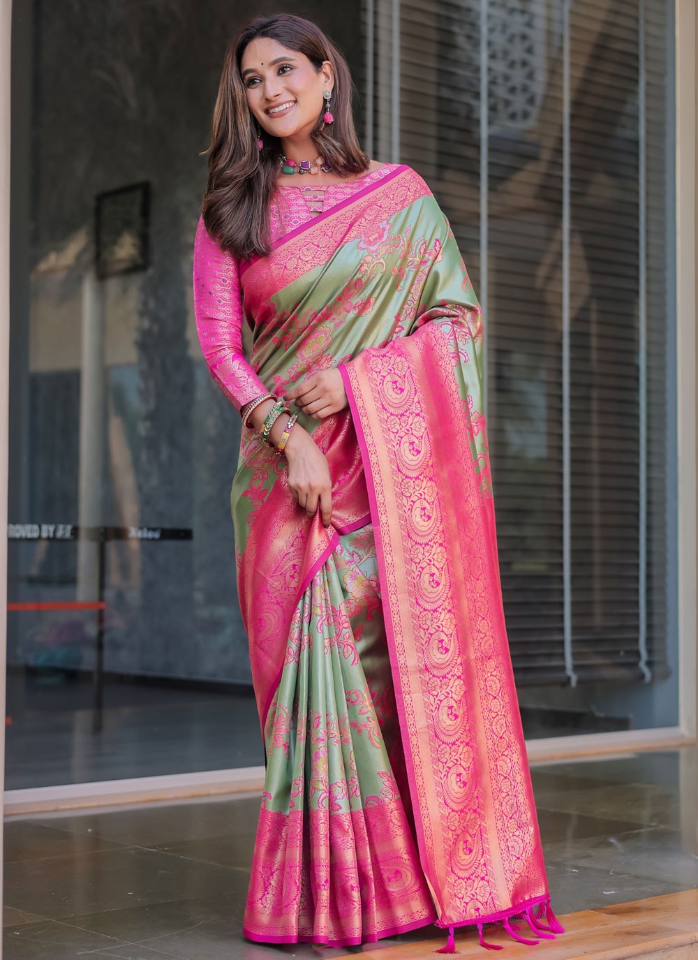 Contemporary Woven Green, Grey Malbari Silk Saree S12348