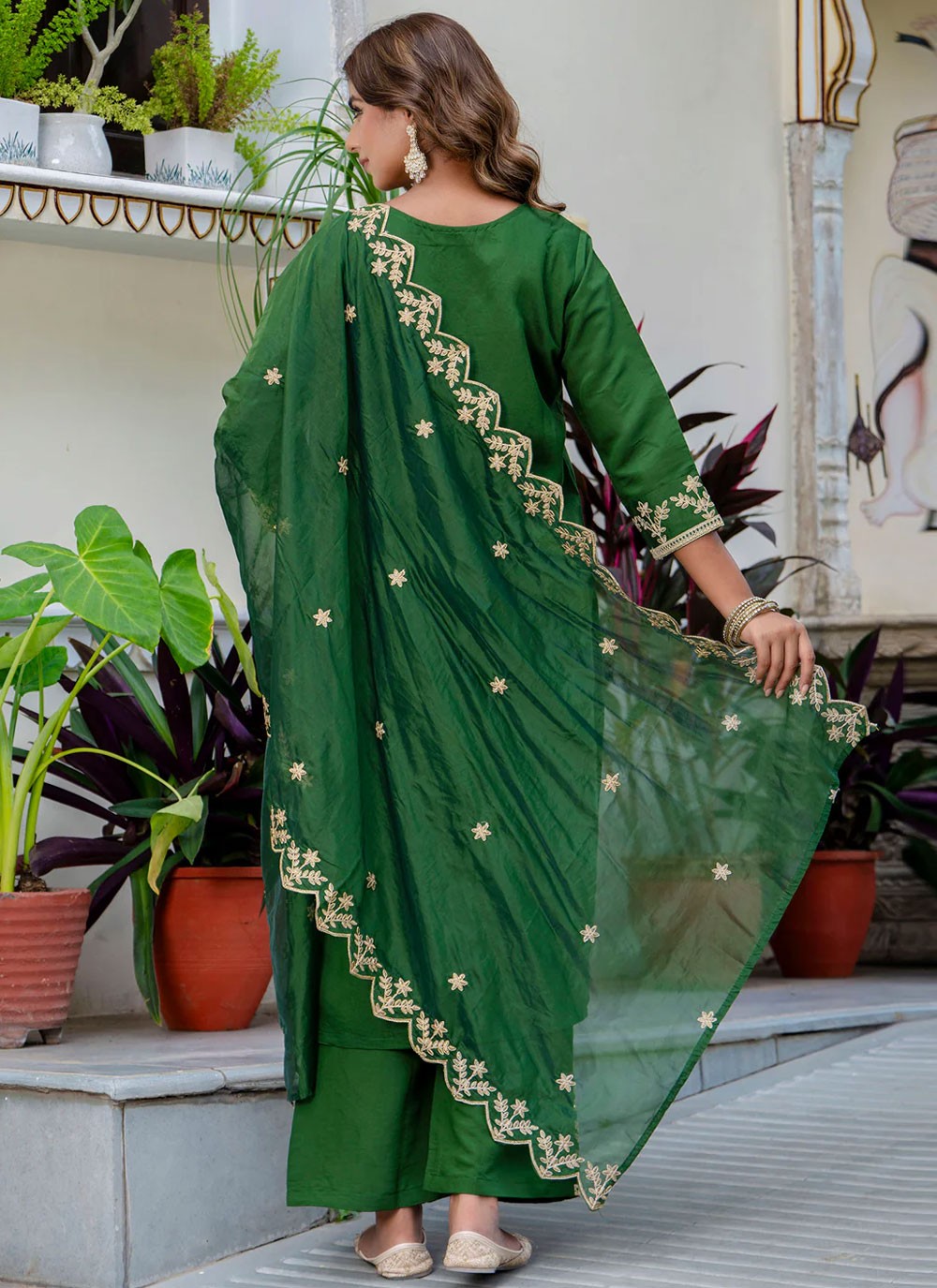 Salwar Suit Embroidered Green Silk Blend T5863