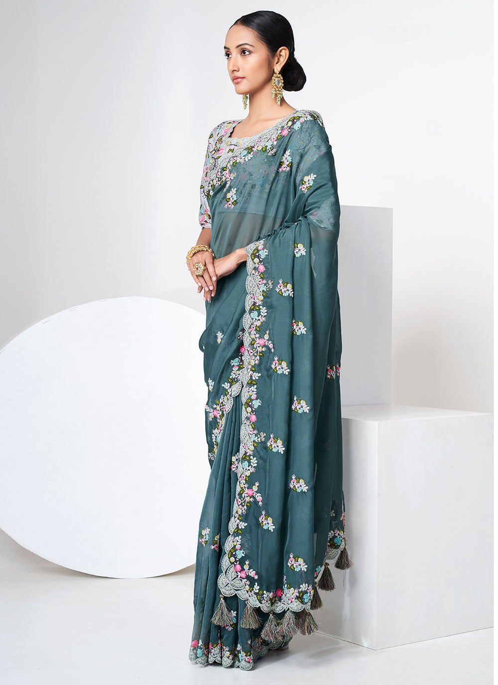 Trendy Dori Work Organza Saree - S2628