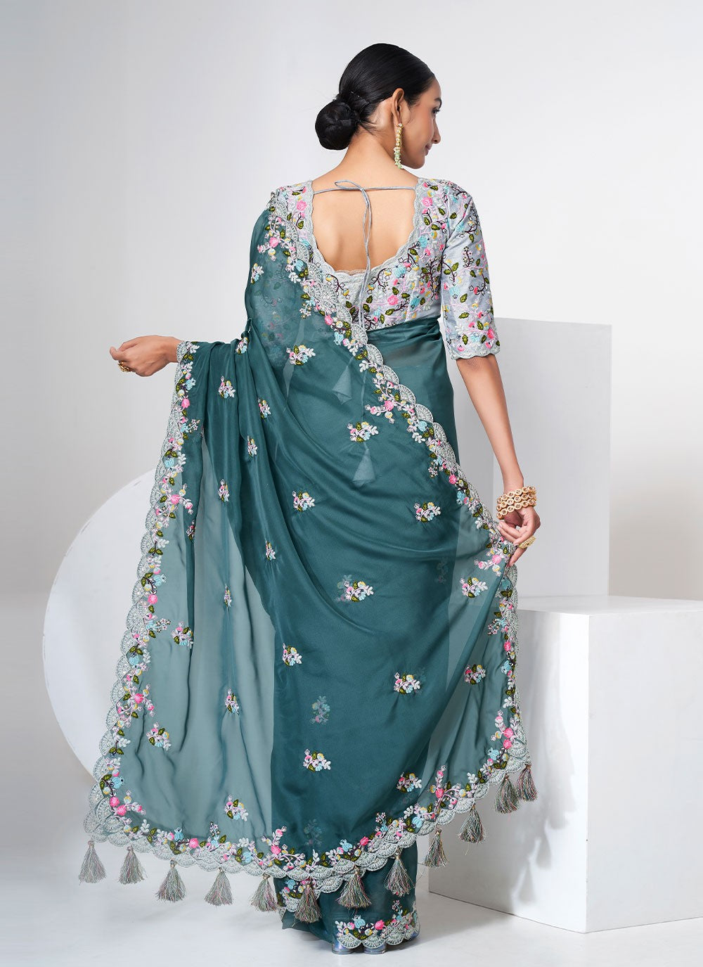 Trendy Dori Work Organza Saree - S2628