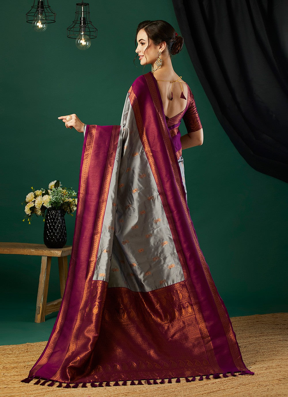 Classic Saree Woven Grey Banarasi Silk S12509