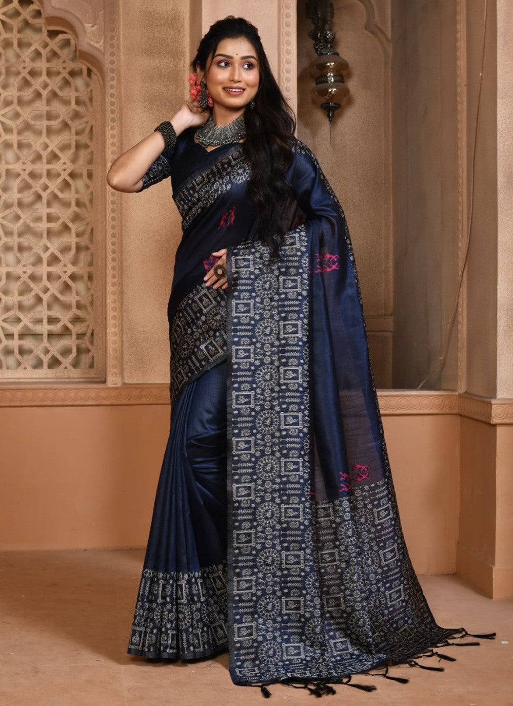 Trendy Woven Handloom Silk Saree - S2906