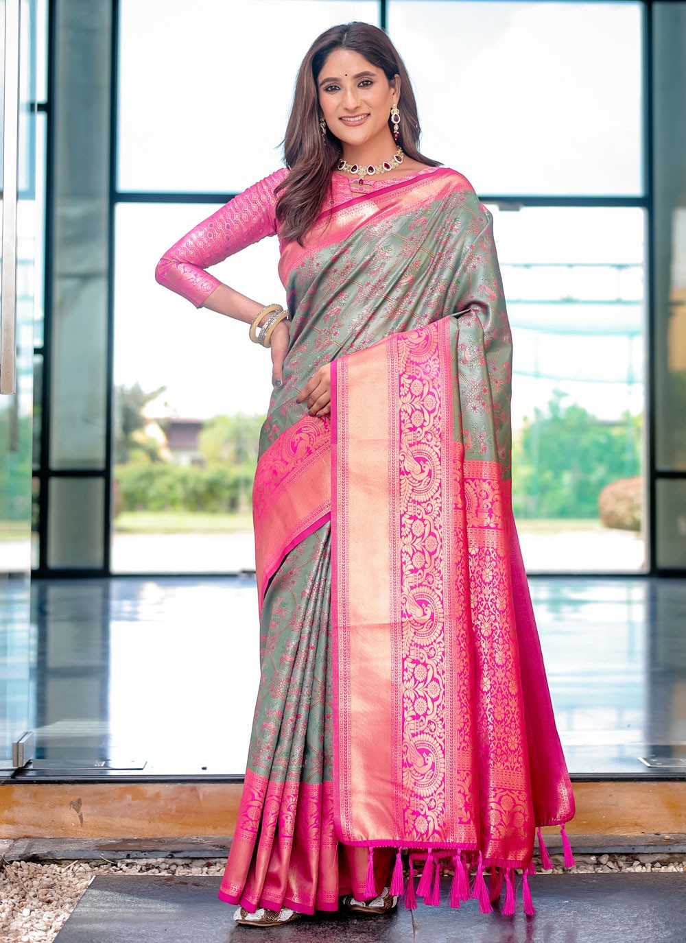 Designer Woven Grey, Silver Malbari Silk Saree S12344