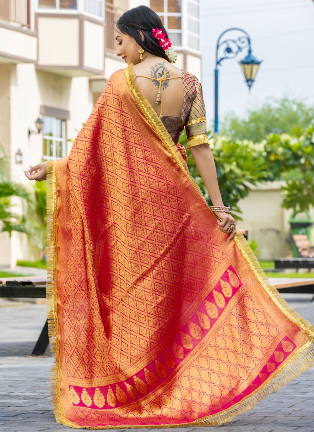 Woven Brocade Hot Pink Saree S14737