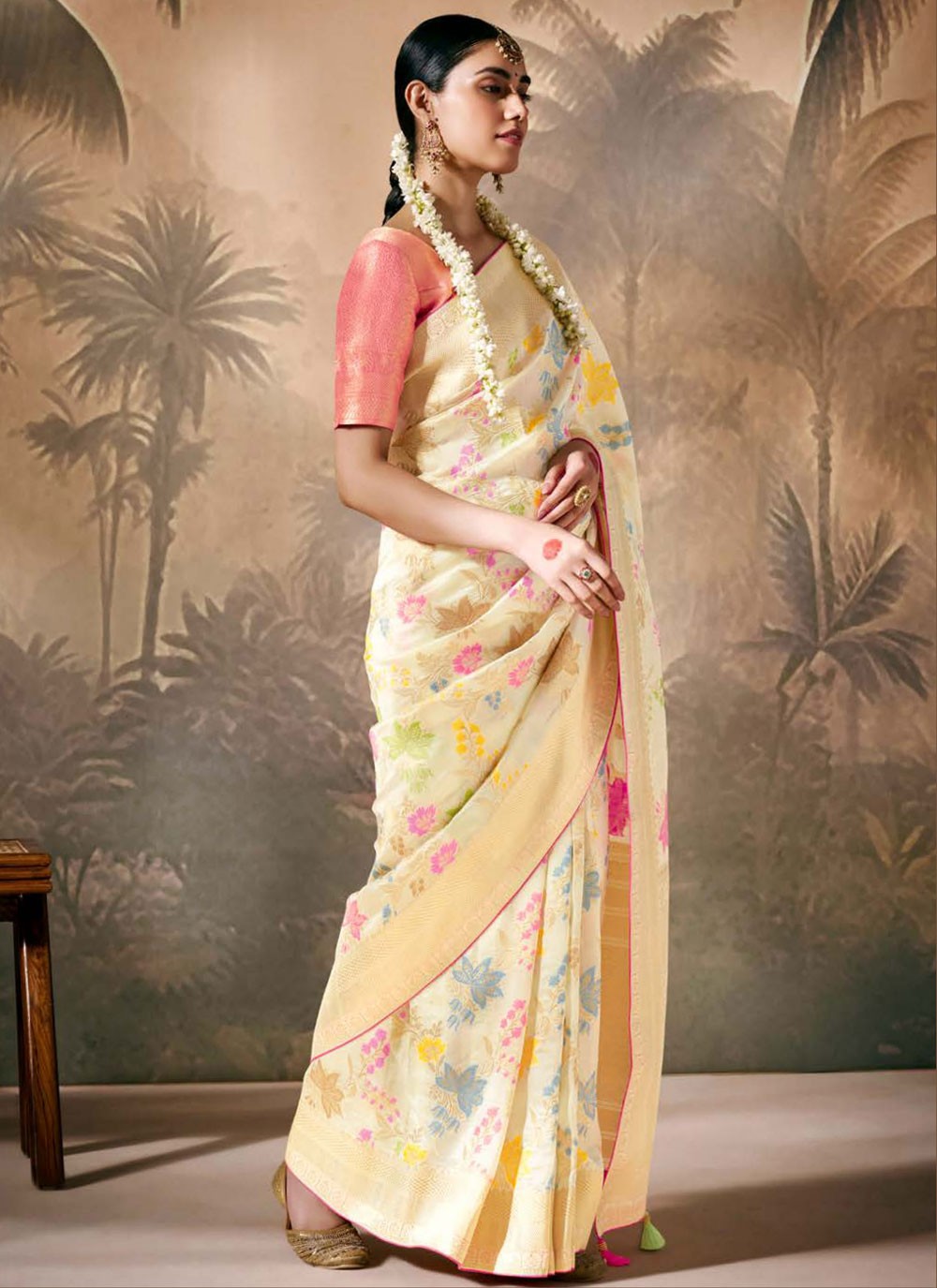 Classic Floral Printed Silk Saree - S8354