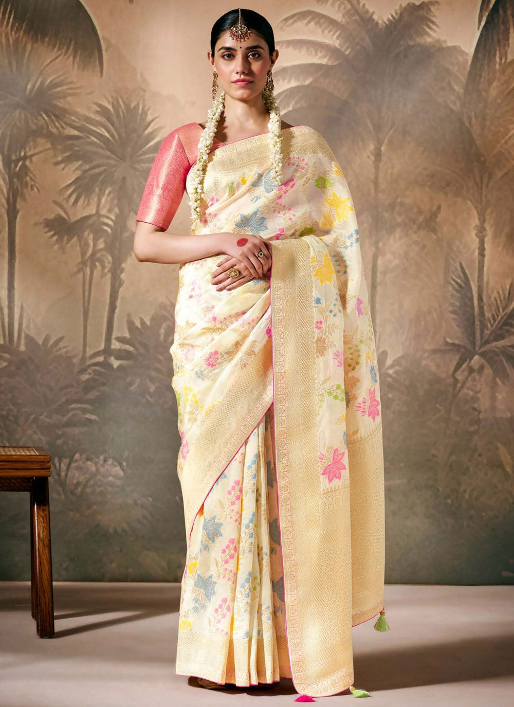 Classic Floral Printed Silk Saree - S8354